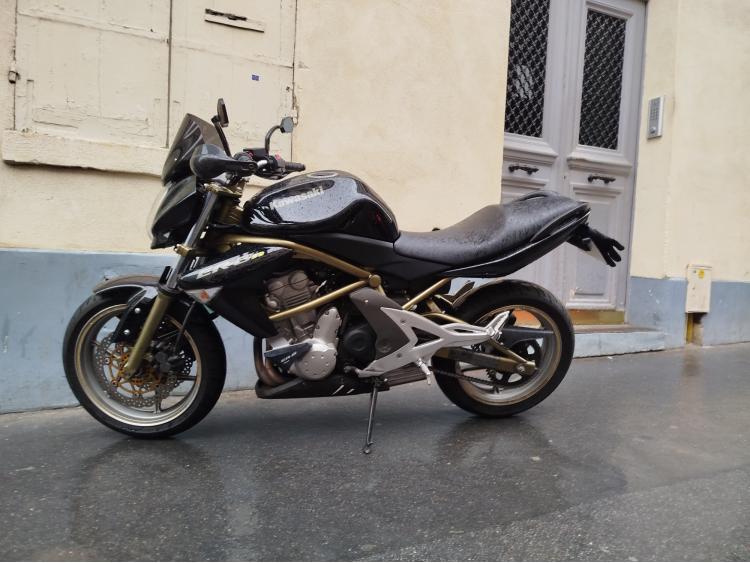 KAWASAKI ER-6 (47.5CV)