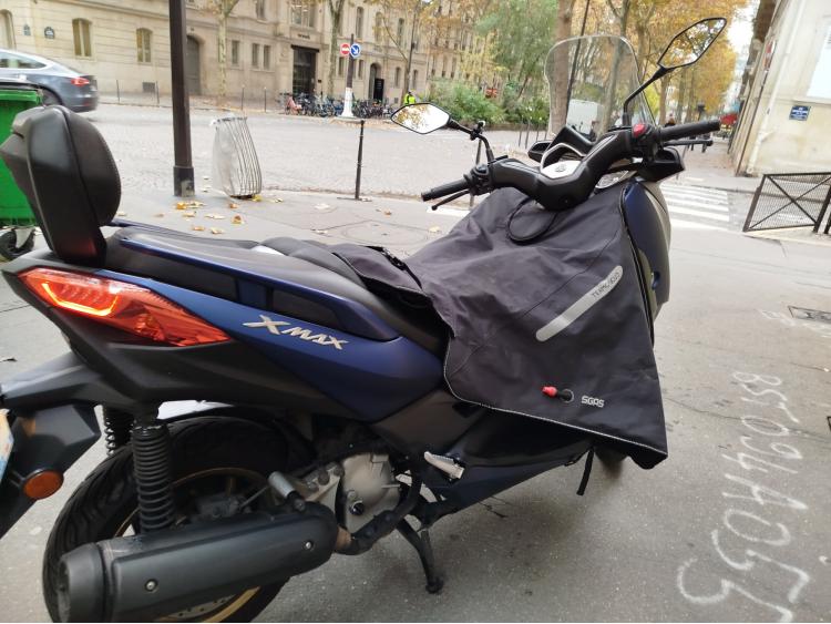 YAMAHA XMAX 125